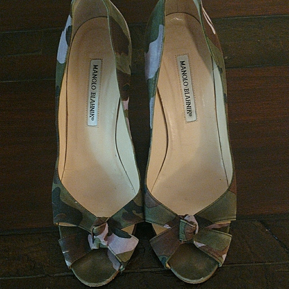Manolo Blahnik Camo Heel